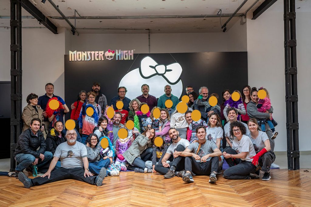 AEPAE - Crónica de la Jornada familiar sobre acoso escolar, con Monster High