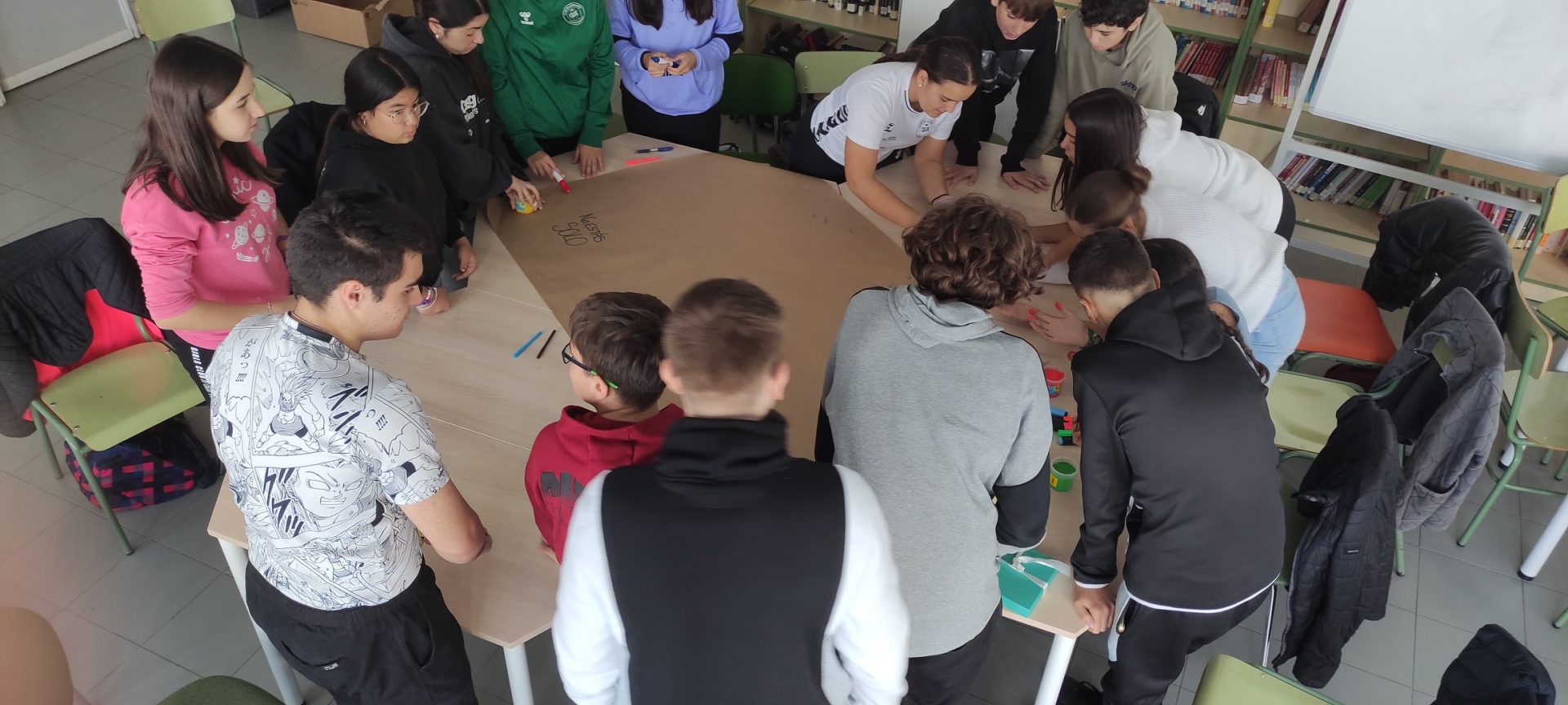 AEPAE - Crónica de la Jornada familiar sobre acoso escolar, con Monster High