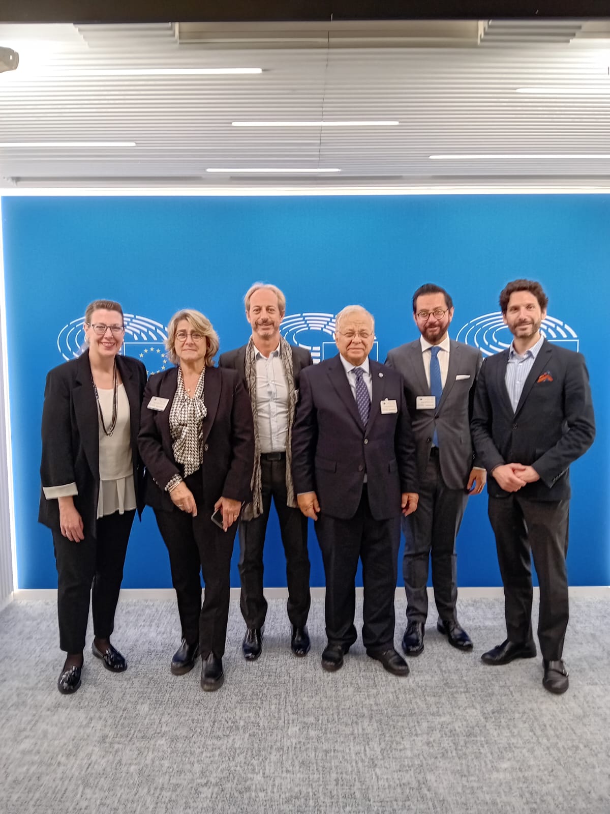 AEPAE - Crónica de la Jornada familiar sobre acoso escolar, con Monster High