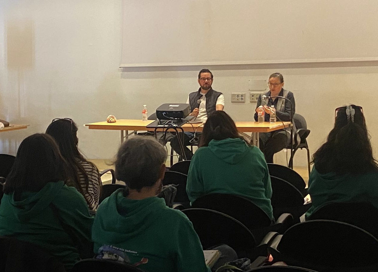 AEPAE - Crónica de la Jornada familiar sobre acoso escolar, con Monster High